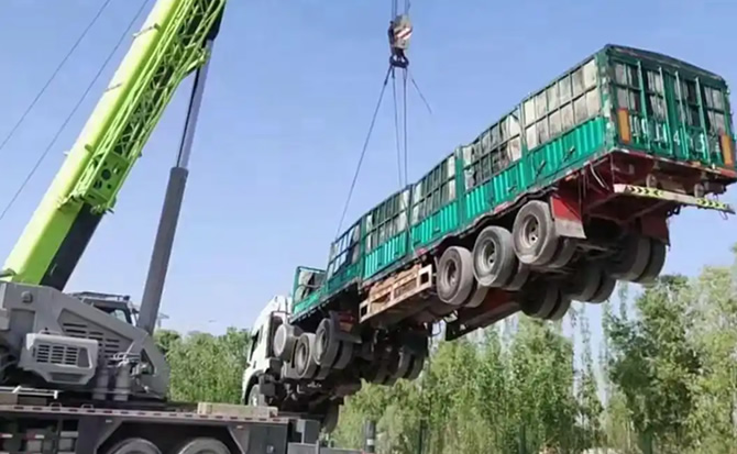 万源道路脱困救援案例